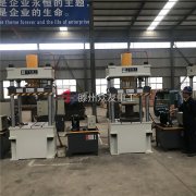 五公斤舔磚油壓機(jī)出現(xiàn)發(fā)熱嚴(yán)重怎么辦？